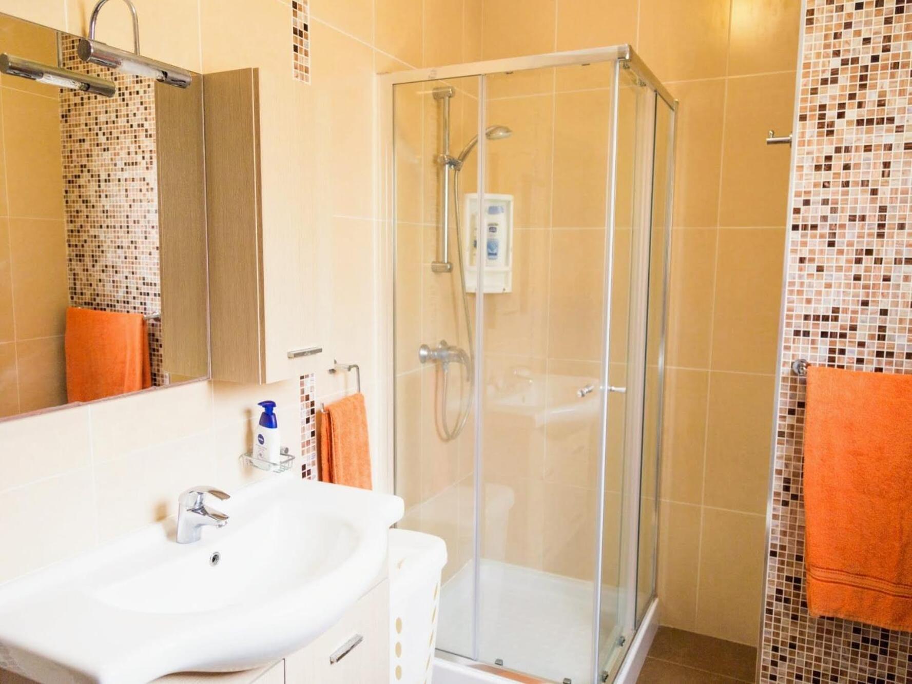 Riviera Holiday Apartments - Seafront - Wifi Marsaskala Quarto foto